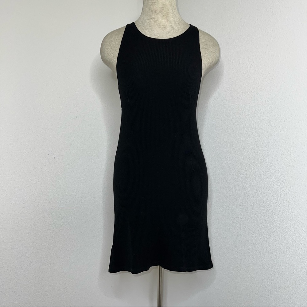 🔹 Reformation Ribbed Knit Tank Dress